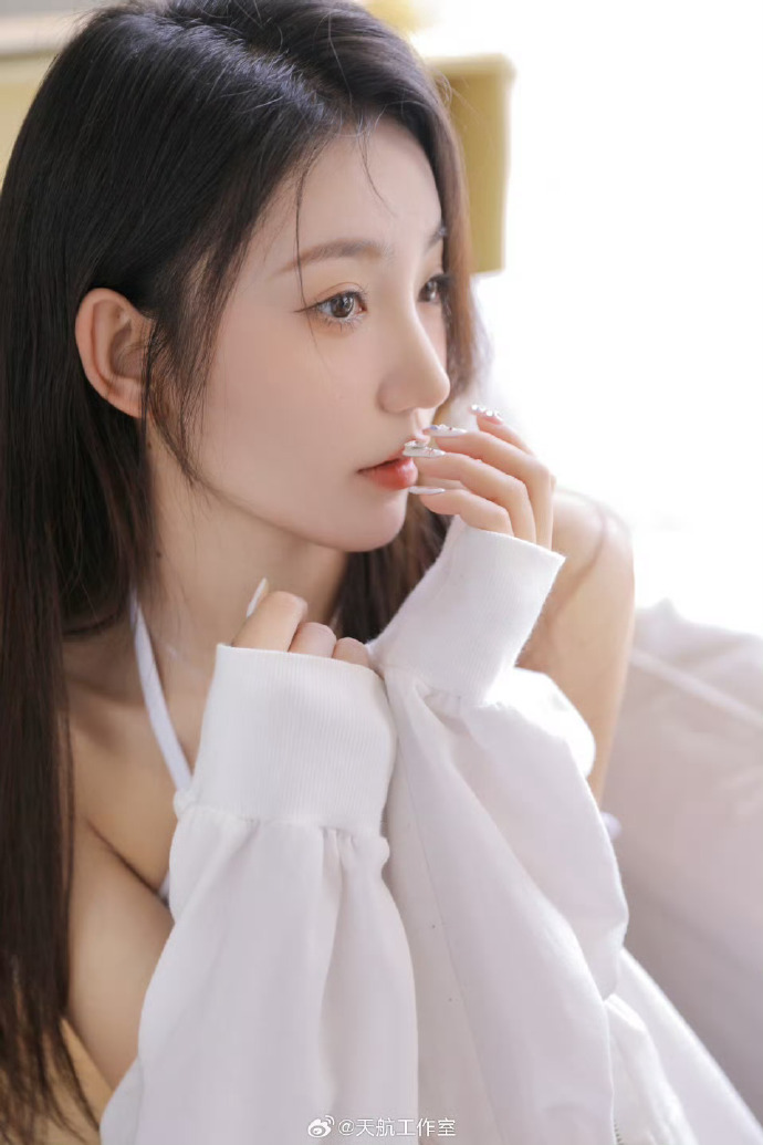 每日大赛AI视频魔改-人物线索·场景转折封面